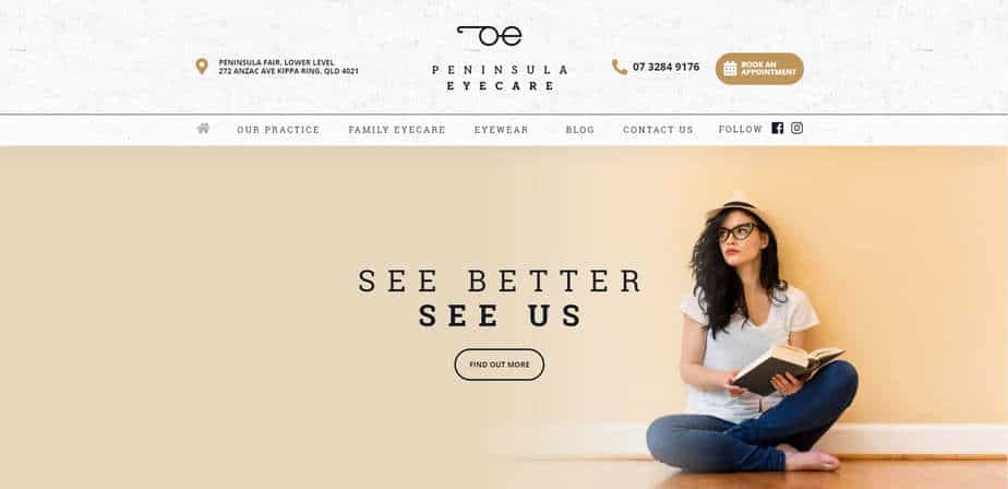 Peninsula Eyecare website homepage showing the practice address, book-an-appointment button and hero introduction.